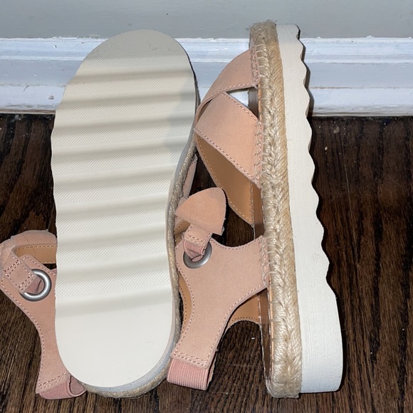 Frye & Co 7.5 Sandals nwt espadrille style - Picture 7 of 8